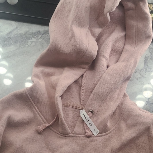 Fabletics pink sweatshirt - Picture 2 of 5